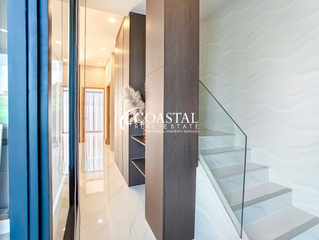 ทาวน์เฮ้าส์สำหรับขายที่หนองปลาไหล