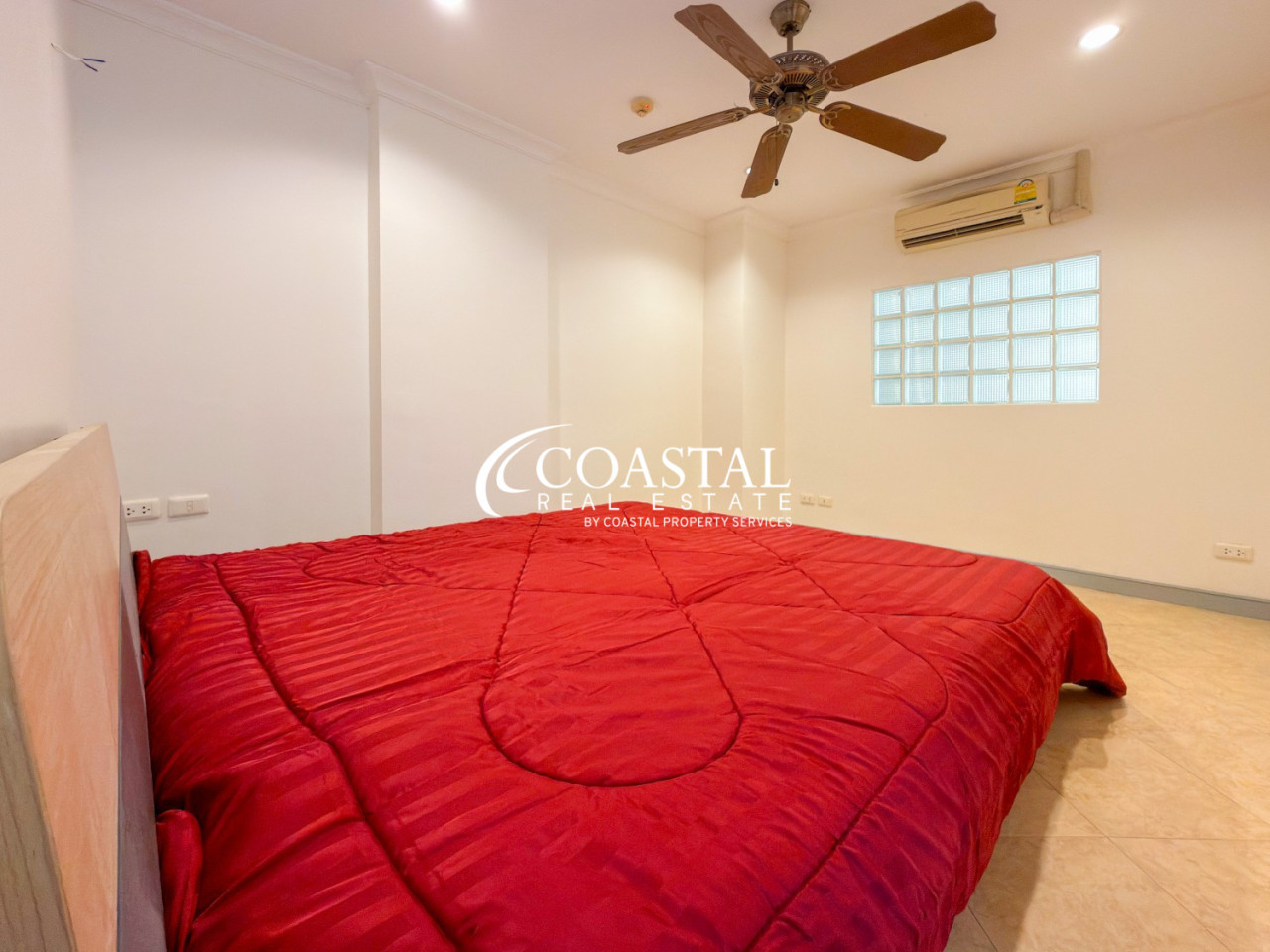 คอนโดสำหรับขายที่นาจอมเทียน