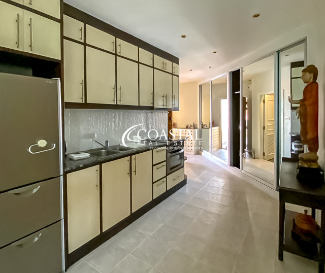 Condo For Sale Pratumnak