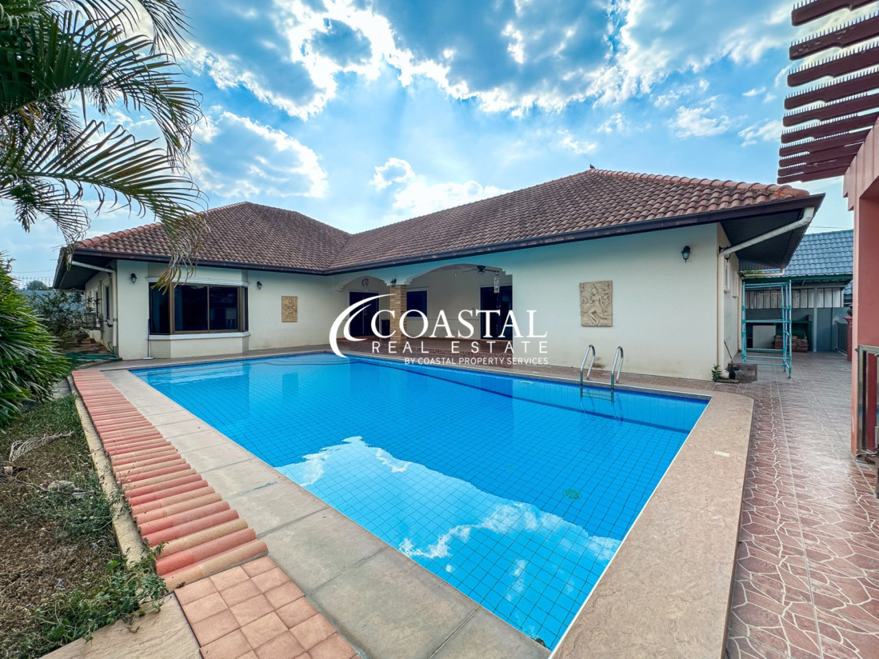 House For Sale Mabprachan/Pong