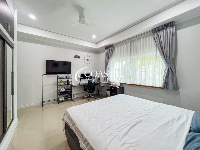 House For Sale Mabprachan/Pong