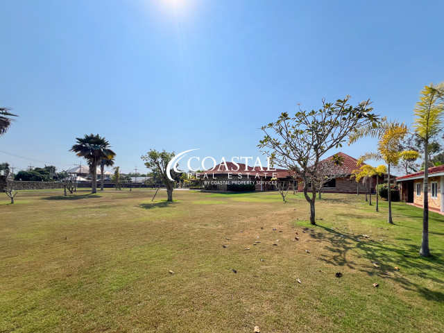 บ้านสำหรับขายที่นาจอมเทียน