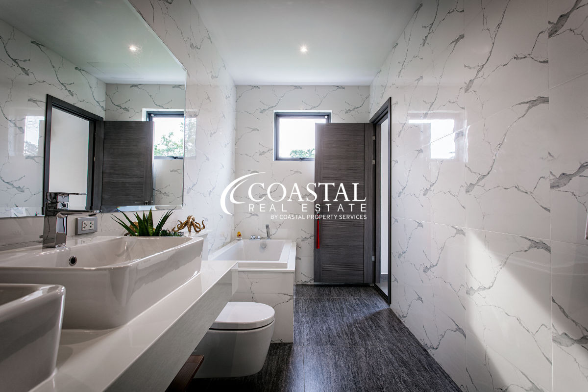 House For Sale Mabprachan/Pong