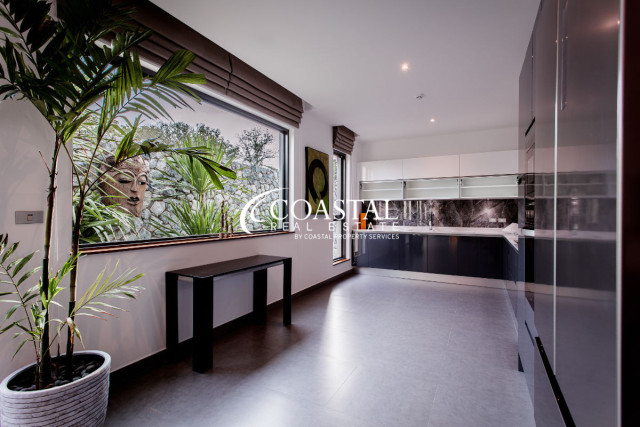 House For Sale Mabprachan/Pong