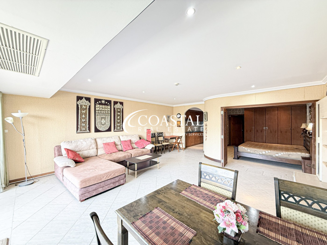 คอนโดสำหรับขายหรือเช่าที่พระตำหนัก