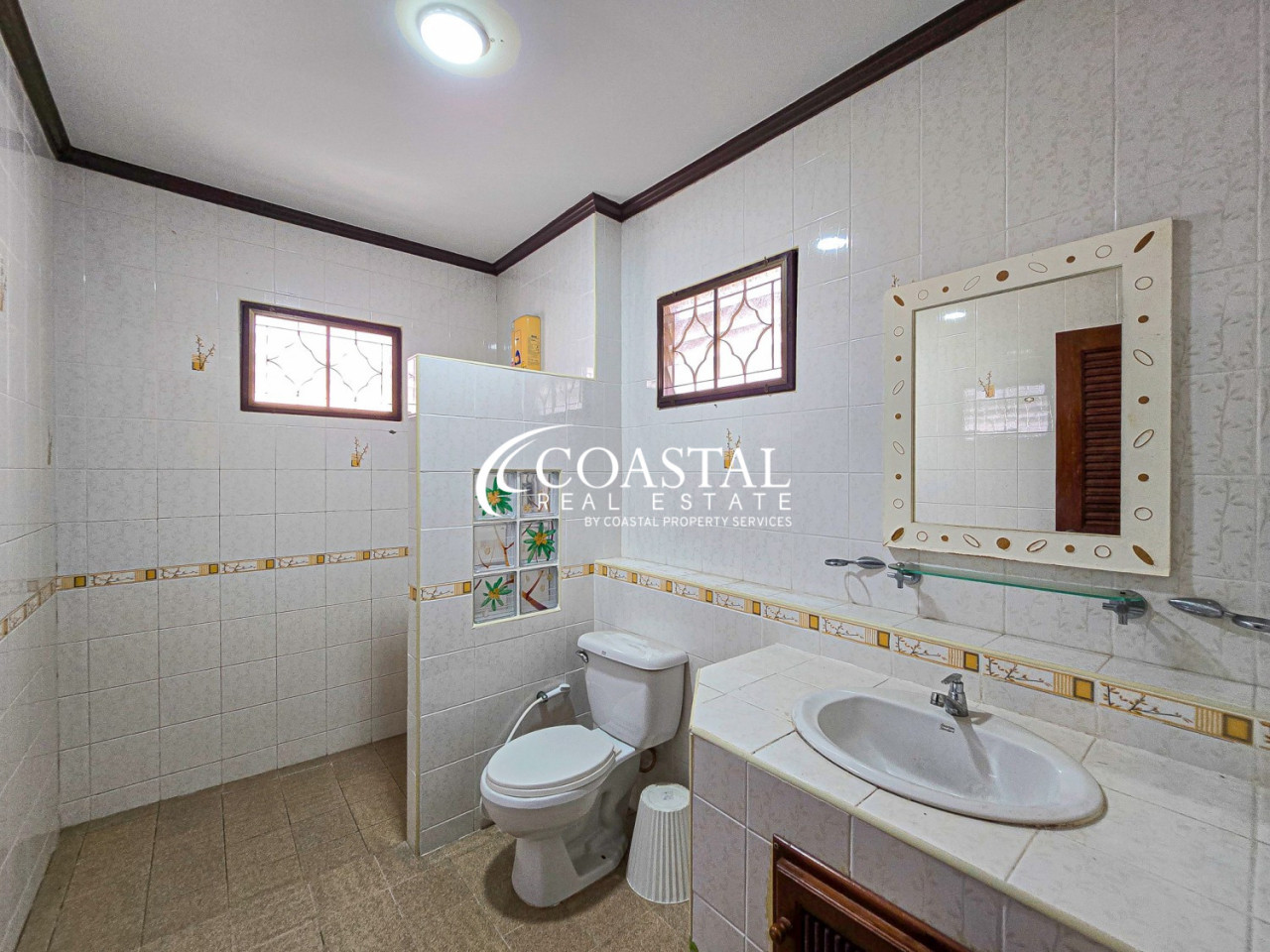 Commercial For Sale Bang Saray