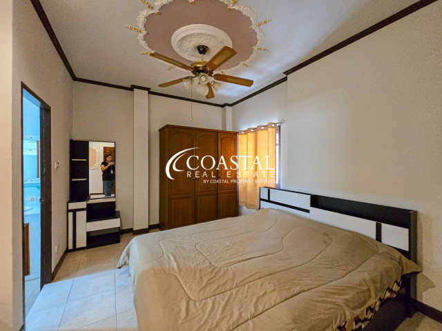 Commercial For Sale Bang Saray