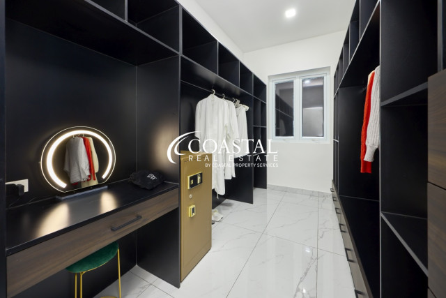 House For Sale Mabprachan/Pong