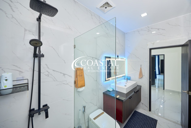 House For Sale Mabprachan/Pong