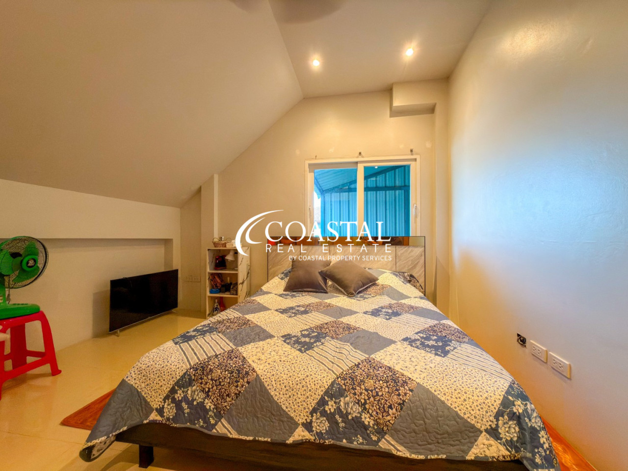 Commercial For Sale Mabprachan/Pong