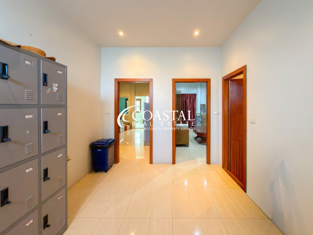 Commercial For Sale Mabprachan/Pong