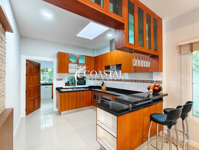 House For Sale And Rent Huay Yai