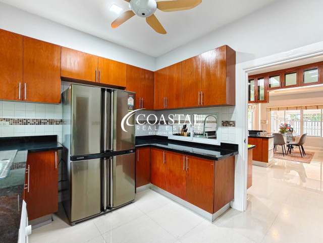 House For Sale And Rent Huay Yai