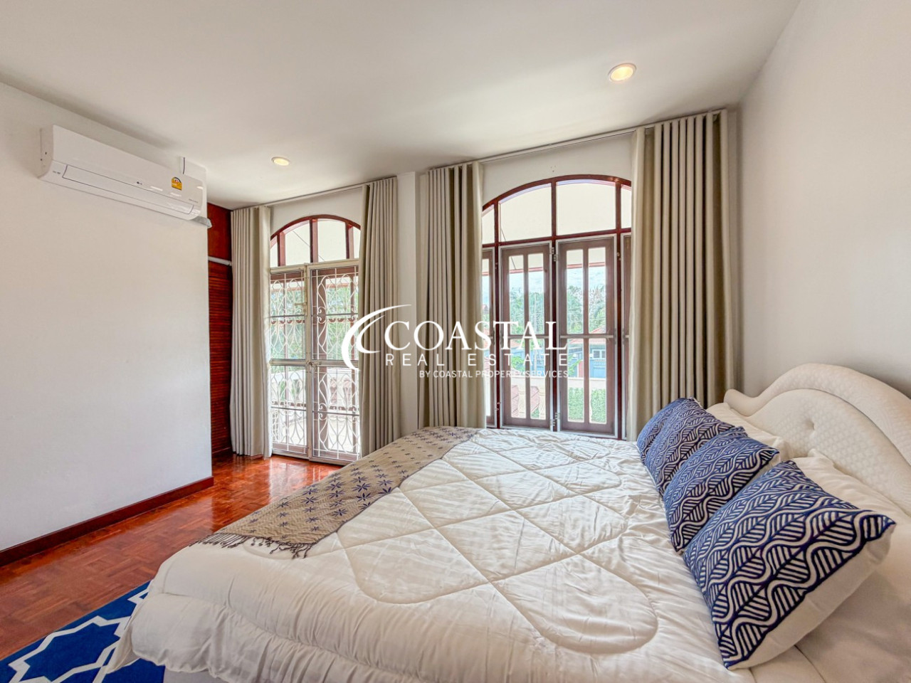 House For Rent Mabprachan/Pong