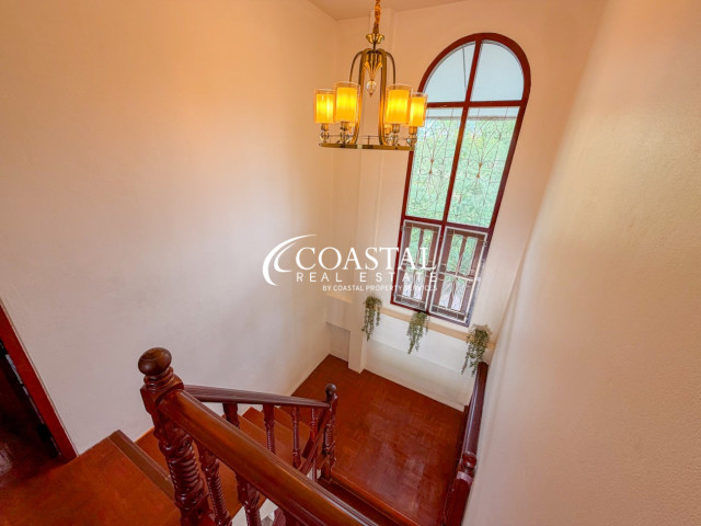 House For Rent Mabprachan/Pong