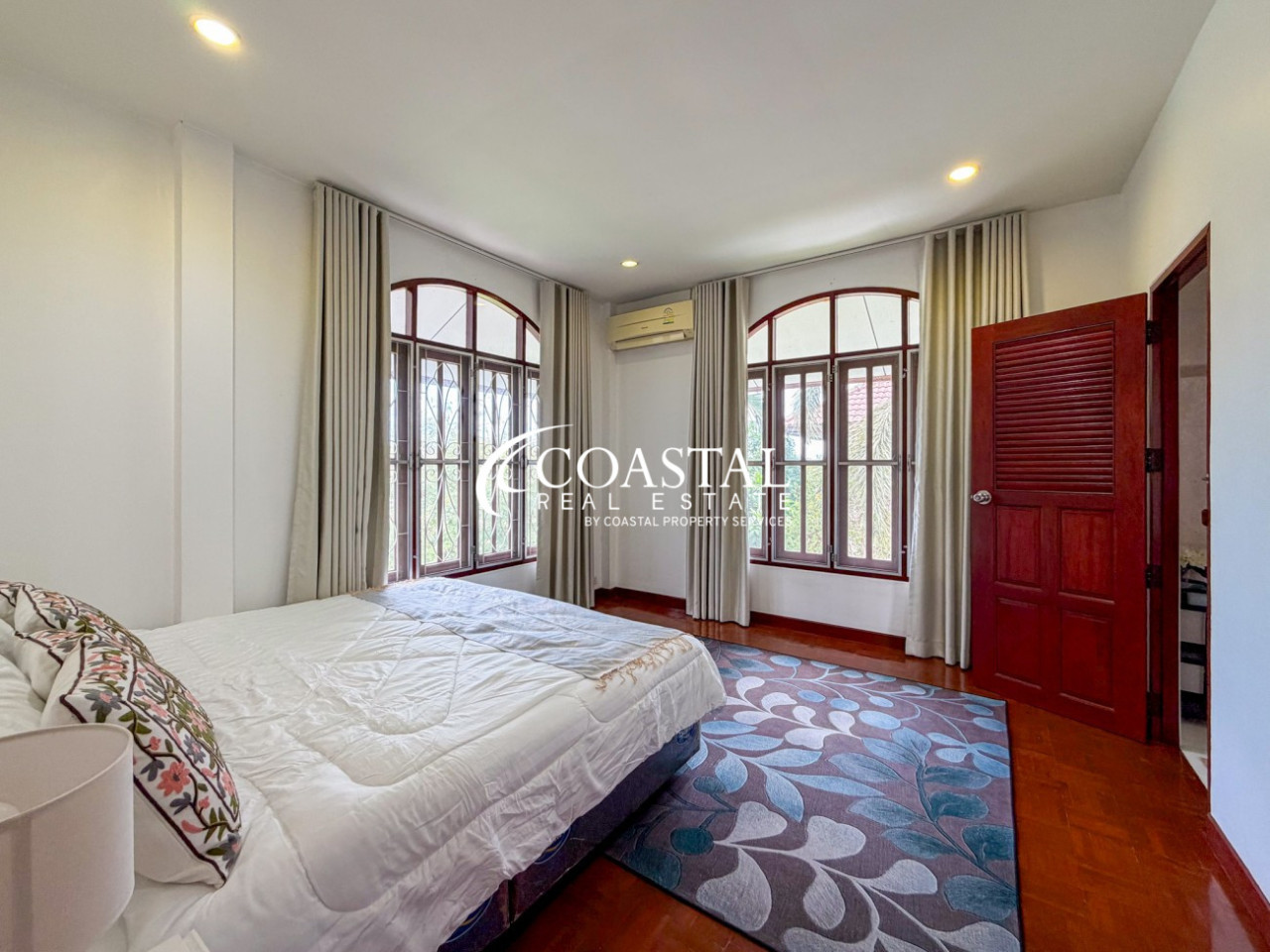 House For Rent Mabprachan/Pong