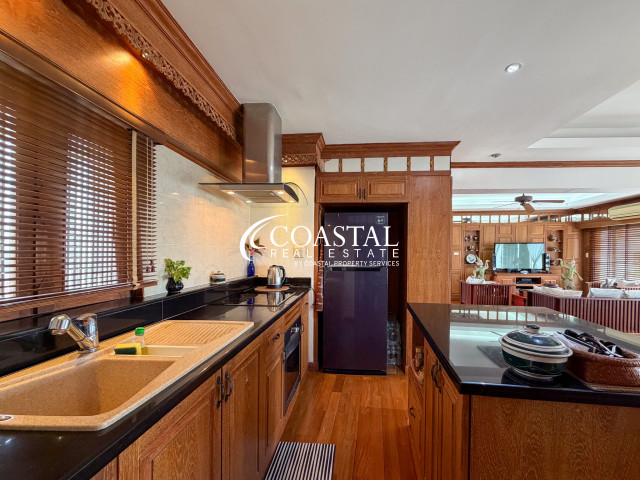 Condo For Sale Pratumnak
