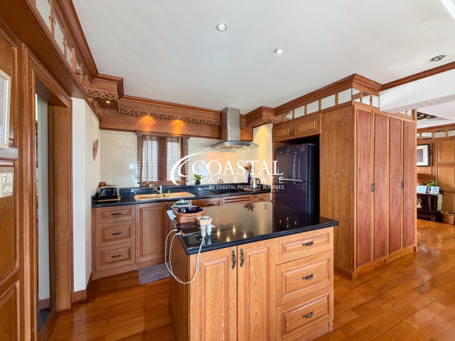 Condo For Sale Pratumnak
