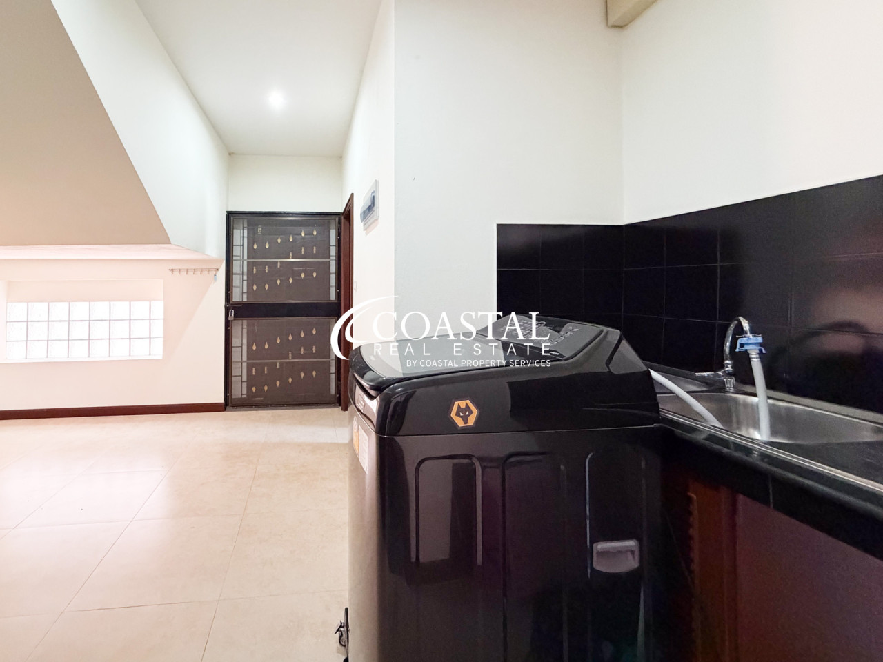 House For Sale And Rent Mabprachan/Pong