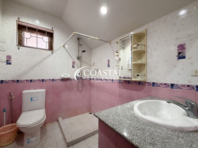 House For Sale And Rent Mabprachan/Pong