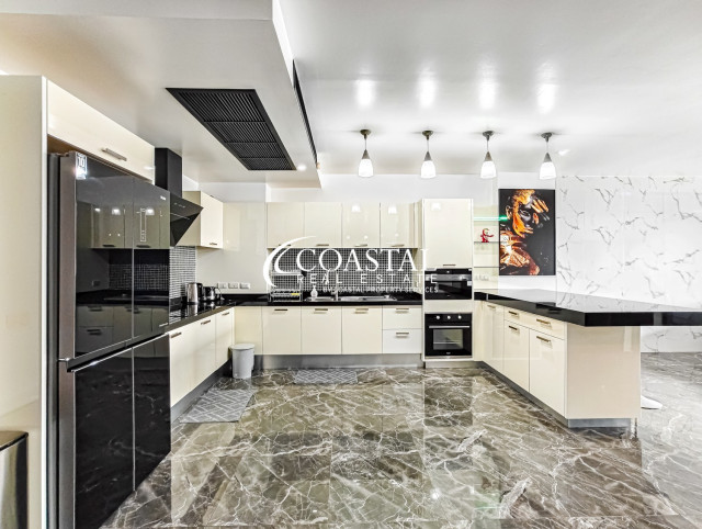 Condo For Sale Pratumnak