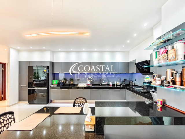 Condo For Sale Pratumnak