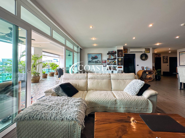 Condo For Sale Pratumnak