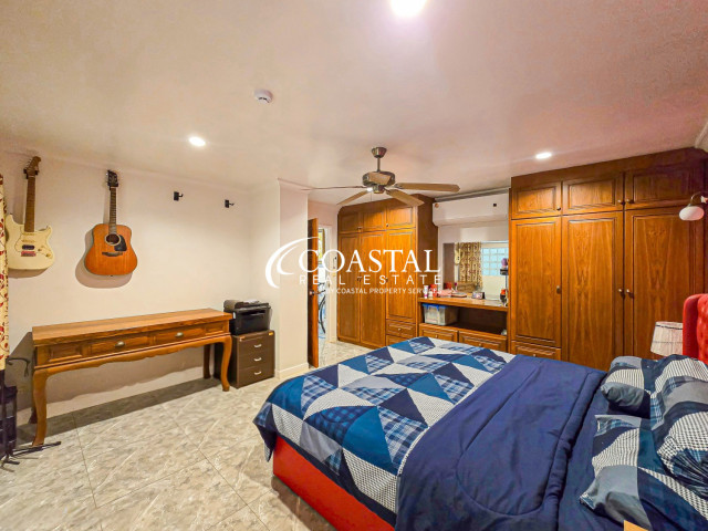 Condo For Sale Na-Jomtien