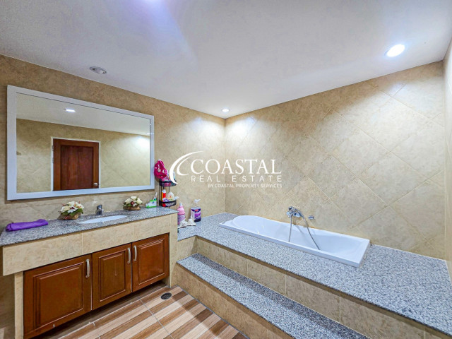 Condo For Sale Na-Jomtien