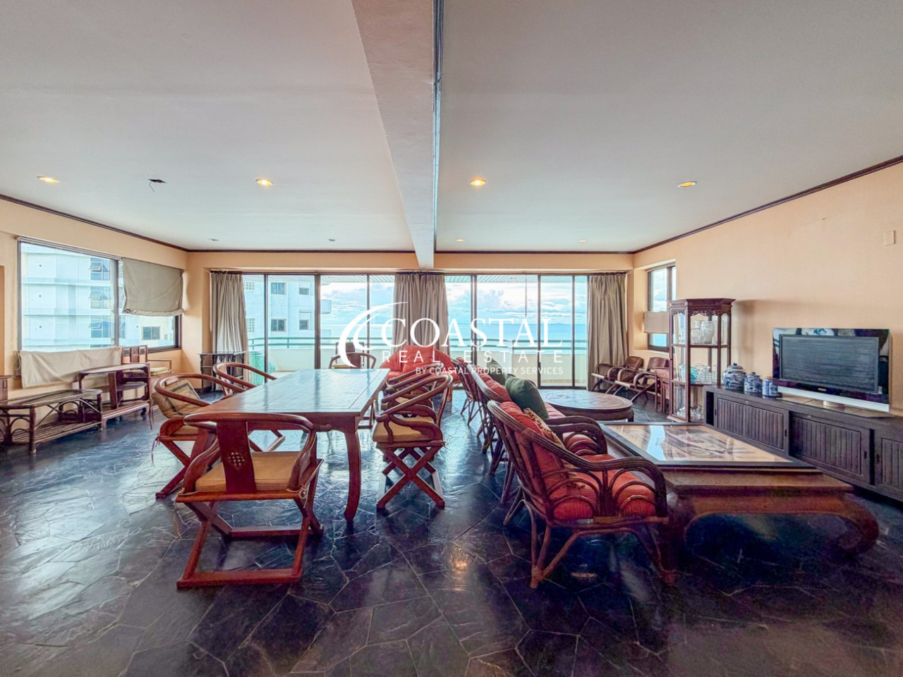 Condo For Sale Na-Jomtien